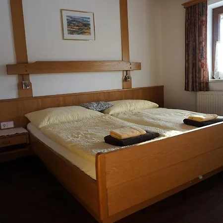 Gaestehaus Essl Πανσιόν 3*