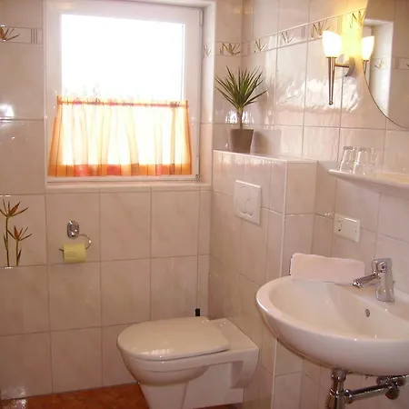 Guest house Gaestehaus Essl 3*