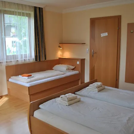 Gaestehaus Essl Gæstehus 3*