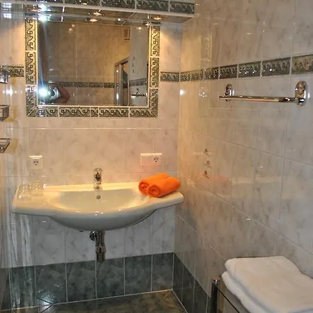 Gaestehaus Essl Mariapfarr