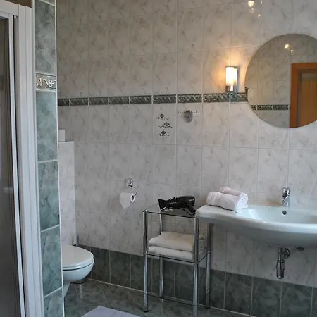 Πανσιόν Gaestehaus Essl